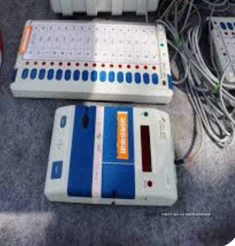 खराब हुई EVM को चुनाव आयोग ने 20 जून को हस्तगत कराने का दिया निदेश।