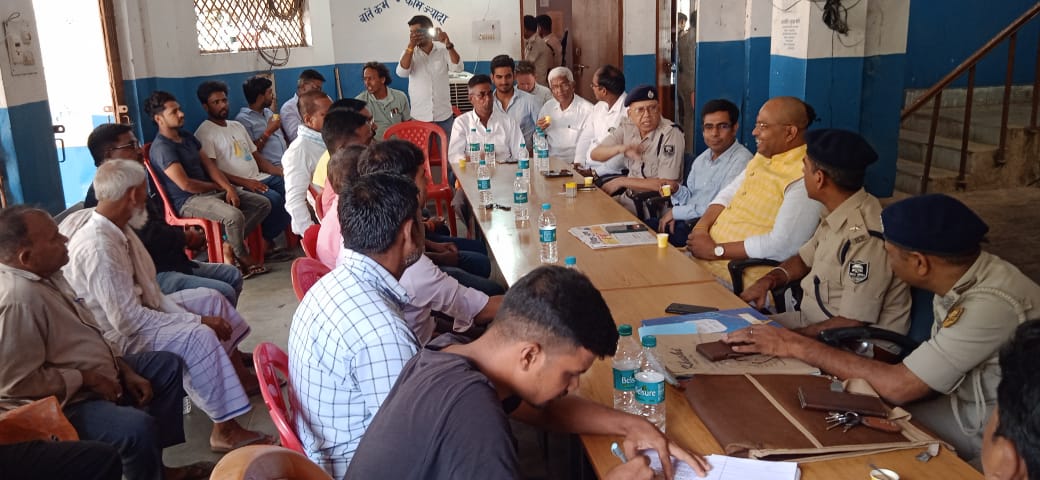 कोईलवर थाना मे मुहर्रम को ले शांति समिति की बैठक हुई संपन्न।