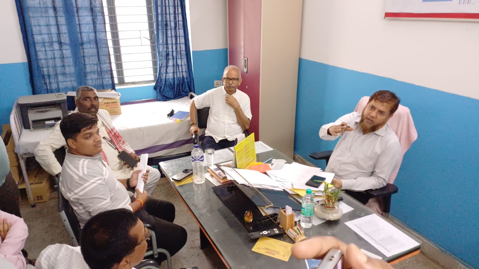 राज्यस्तरीय टीम ने 6 घंटे तक सीएचसी मशरक का किया निरीक्षण।