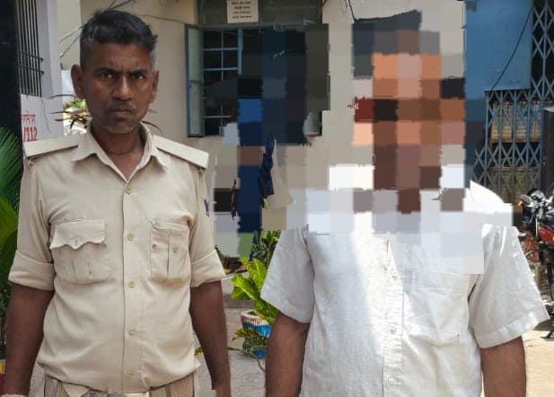 भेल्दी मे आर्म्स एक्ट के वांछित अपराधकर्मी कामेश्वर ठाकुर गिरफ्तार।