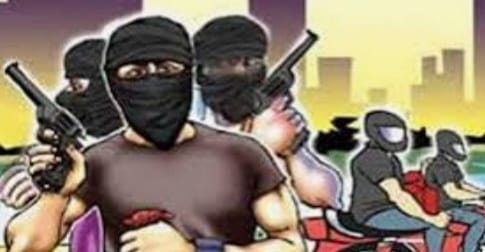 कृष्णगढ़ में फायरिंग कर सीएसपी संचालक से तीस हजार रू. लुटा,प्राथमिकी दर्ज।