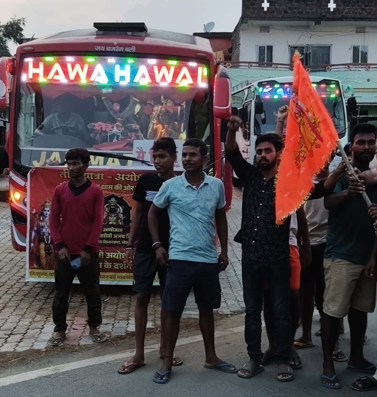 अजय सिंह की योजना से पकड़ी पंचायत से 150 श्रद्धालु अयोध्या दर्शन को रवाना।