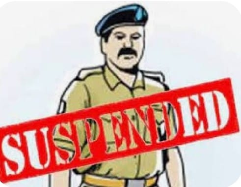 ट्रक से अवैध वसूली के आरोप में 01 चालक सिपाही को SP ने किया बर्खास्त।
