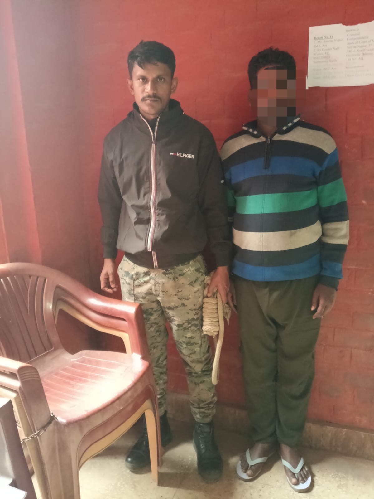 कोईलवर में, 20 लीटर देशी शराब के साथ धंधेबाज गिरफ्तार जेल।