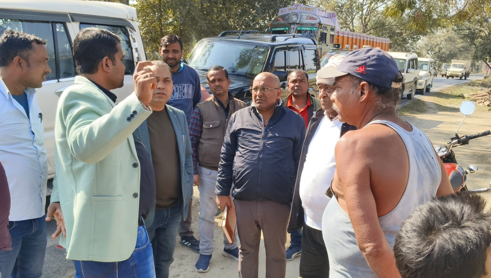 राम जानकी पथ निर्माण को लेकर अधिकारियों ने किया कार्यस्थल का निरीक्षण।